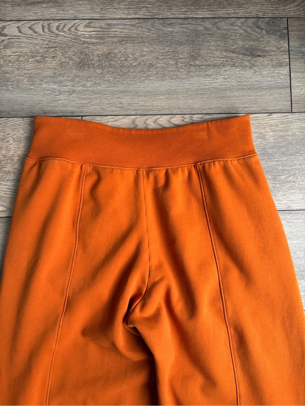 Athleta Retroplush Straight Leg Pants Sweatpants Orange Autumn Fall Sz Medium - Picture 12 of 13